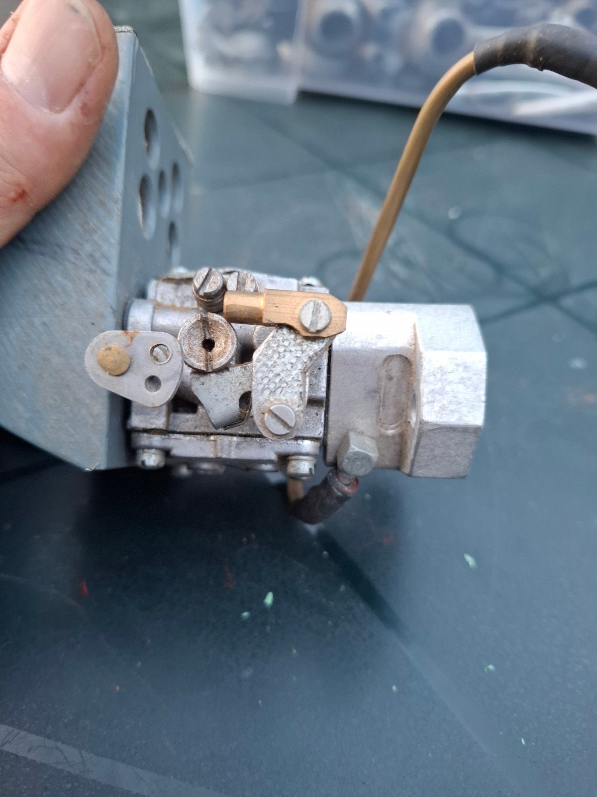 Carburateur voor ketting zaag bosmaaier?, Ophalen of Verzenden, Gebruikt, Benzine