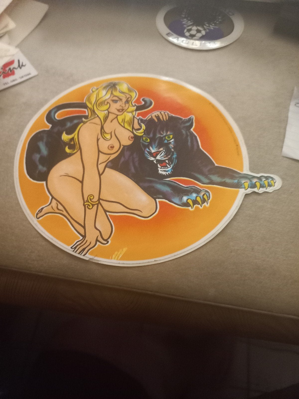 Vintage Sticker: Dame met Panter, Ophalen of Verzenden
