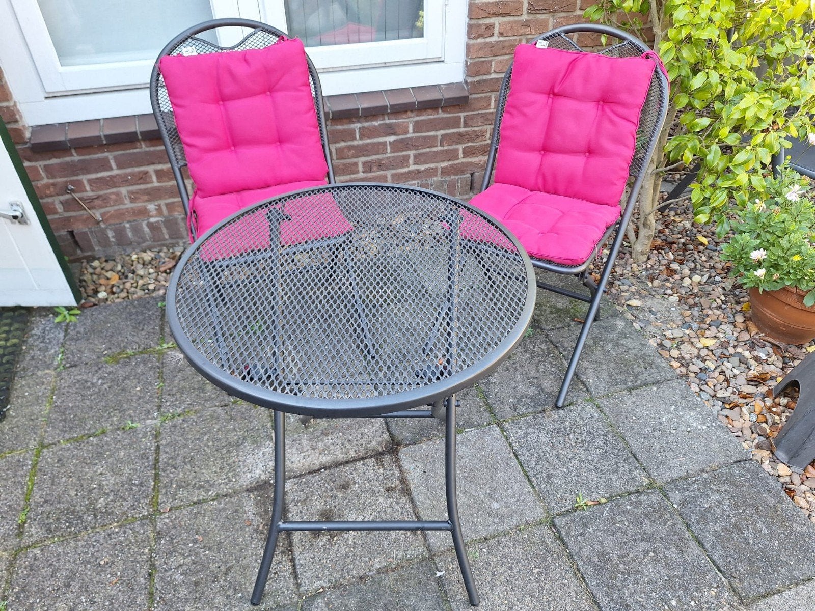 Bistro set: 2 stoelen en tafel, metaal, roze kussens, Overige materialen, Gebruikt, Tuinset, Eettafel