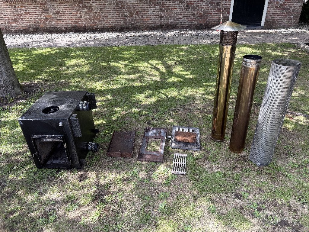 Hottub Kachel Kirami, Ophalen, Gebruikt, Vast