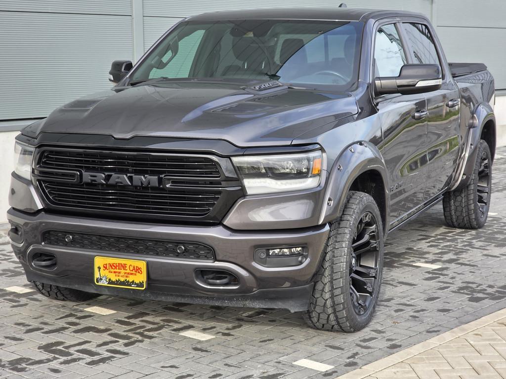 Dodge Ram 1500 LARAMIE NIGHT EDITION 4X4 CREW CAB 5.7 LTR V8, Auto's, Dodge, Automaat, Gebruikt, 5654 cc, Lichtsensor