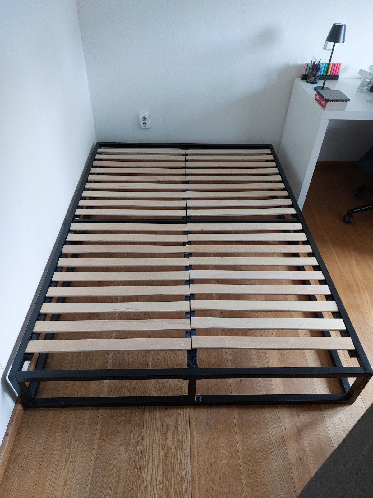 Emma metalen bed 140x200 cm, Huis en Inrichting, Ophalen, Zwart, 140 cm, Zo goed als nieuw