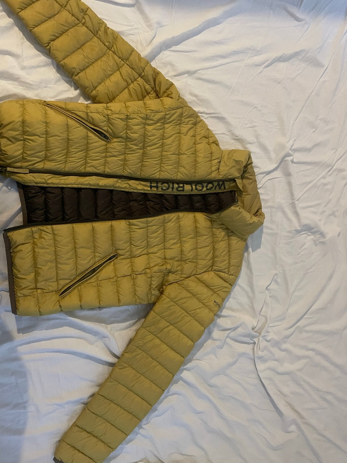 Woolrich Kinderjas - Geel/Olijfgroen - Maat 12, Kinderen en Baby's, Ophalen of Verzenden, Gebruikt, Jongen of Meisje