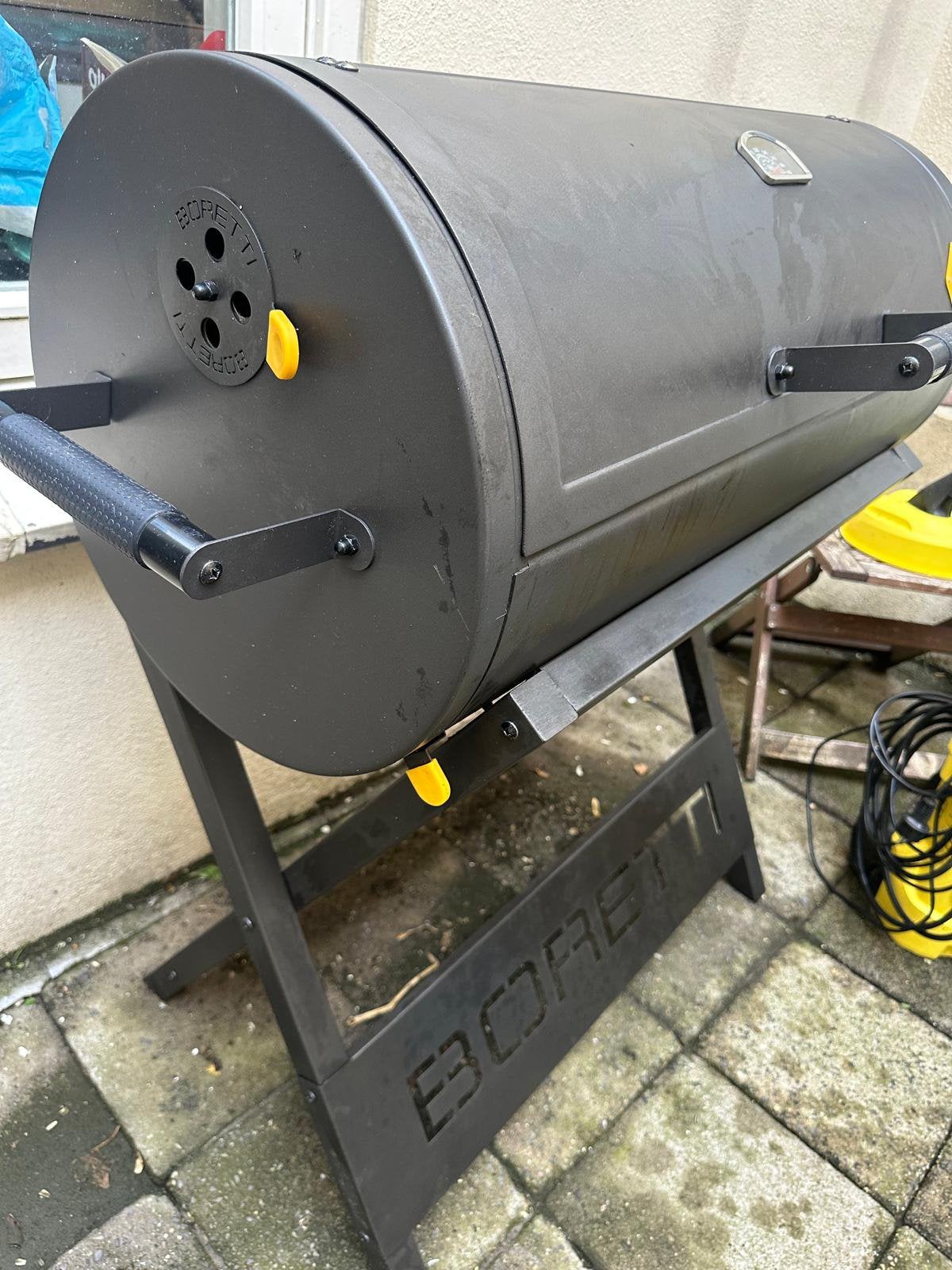 Boretti Barilo BBQ Grill, Ophalen, Gebruikt, Met accessoires