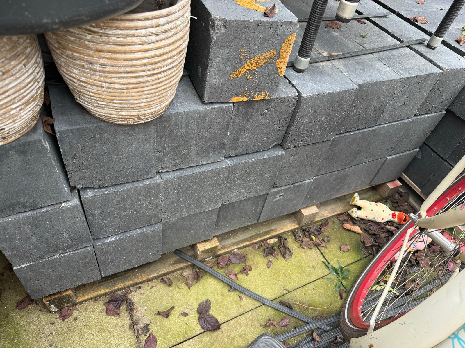 Nieuwe antraciete stapelblokken 60x15x15 cm (40 stuks), Ophalen, Nieuw, Beton, Overige typen