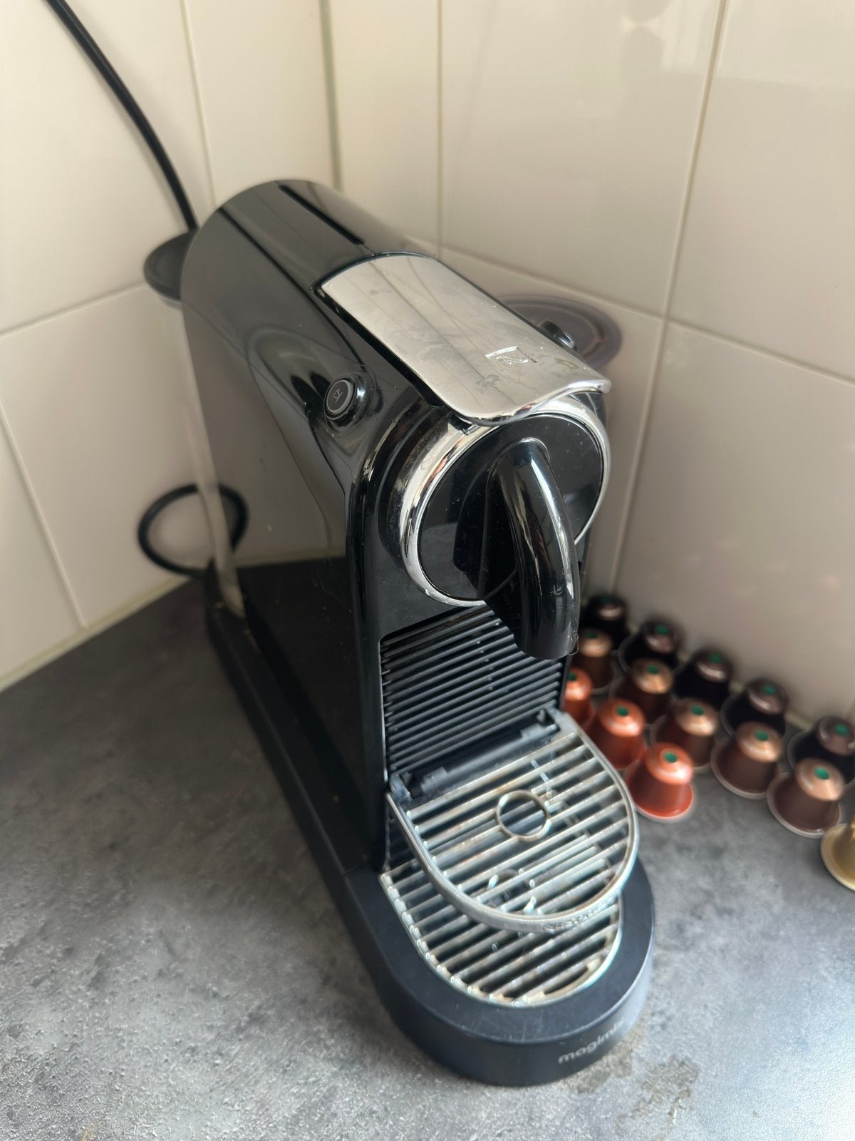 Nespresso Magimix, Witgoed en Apparatuur, Ophalen, Overige modellen, Zo goed als nieuw, 2 tot 4 kopjes