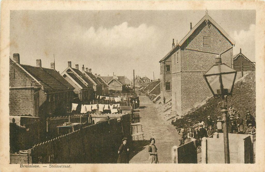 701-145-025 Bruinisse Steinstraat, Verzamelen, Ophalen of Verzenden, Voor 1920, Zeeland