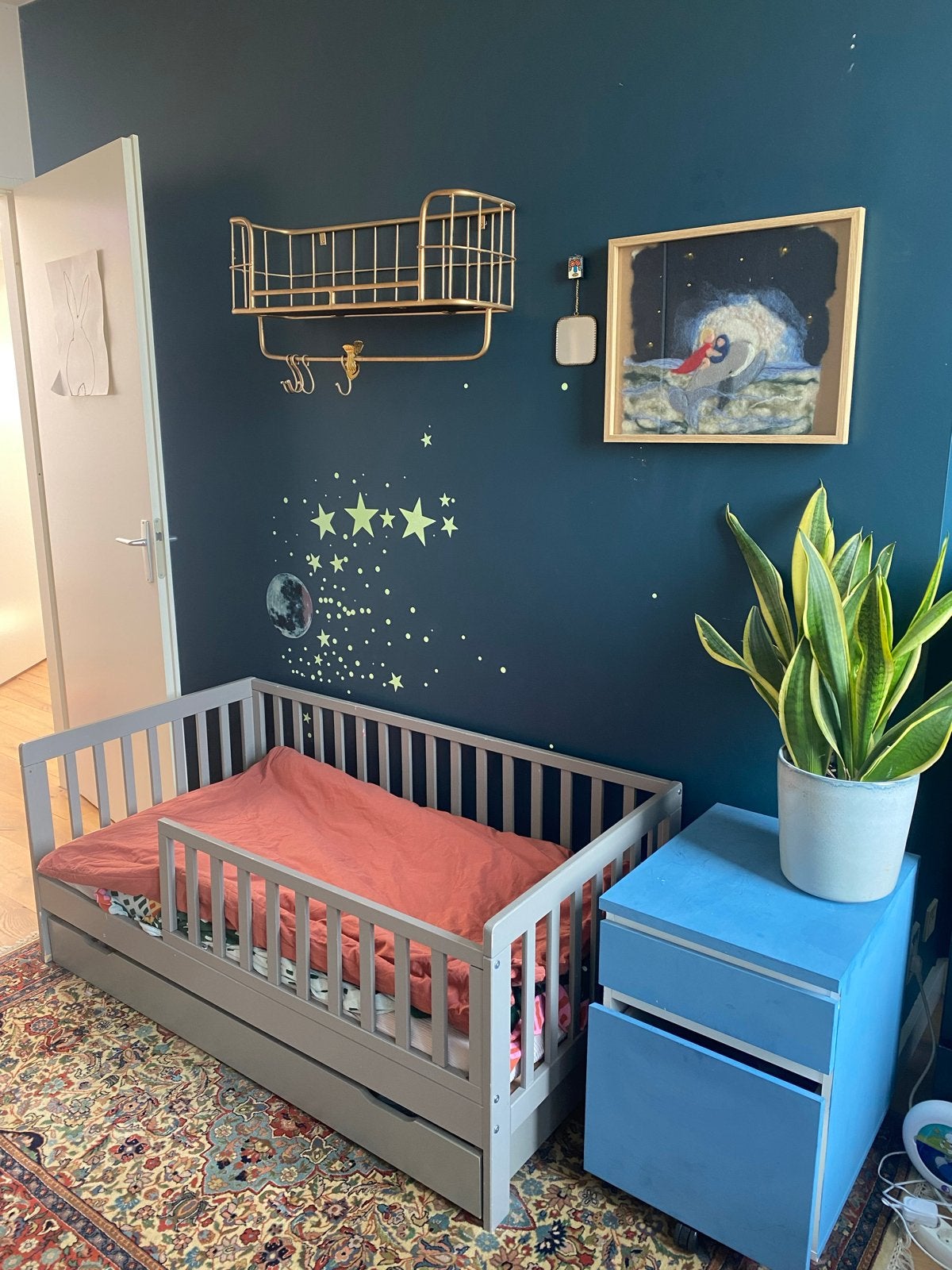 Peuterbed Petit Amelie "PLUME" 140x70 Grijs met lade, Kinderen en Baby's, Kinderkamer | Bedden, Ophalen, Gebruikt, 70 tot 85 cm