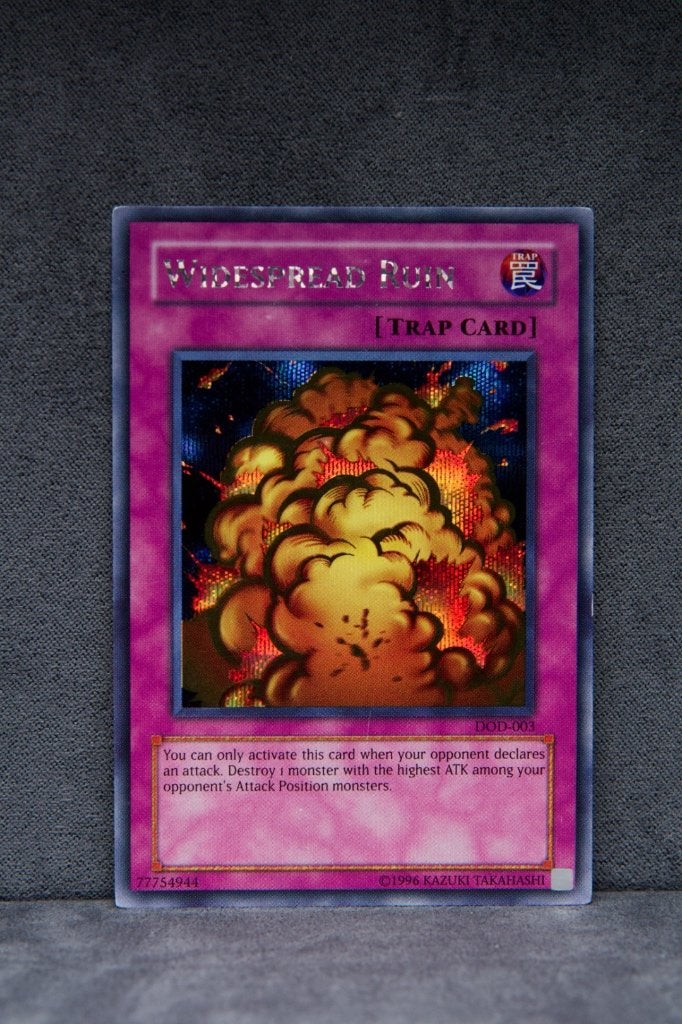 Yu-Gi-Oh! Widespread Ruin DOD-003 Secret Rare NM, Ophalen of Verzenden, Zo goed als nieuw, Losse kaart, Foil