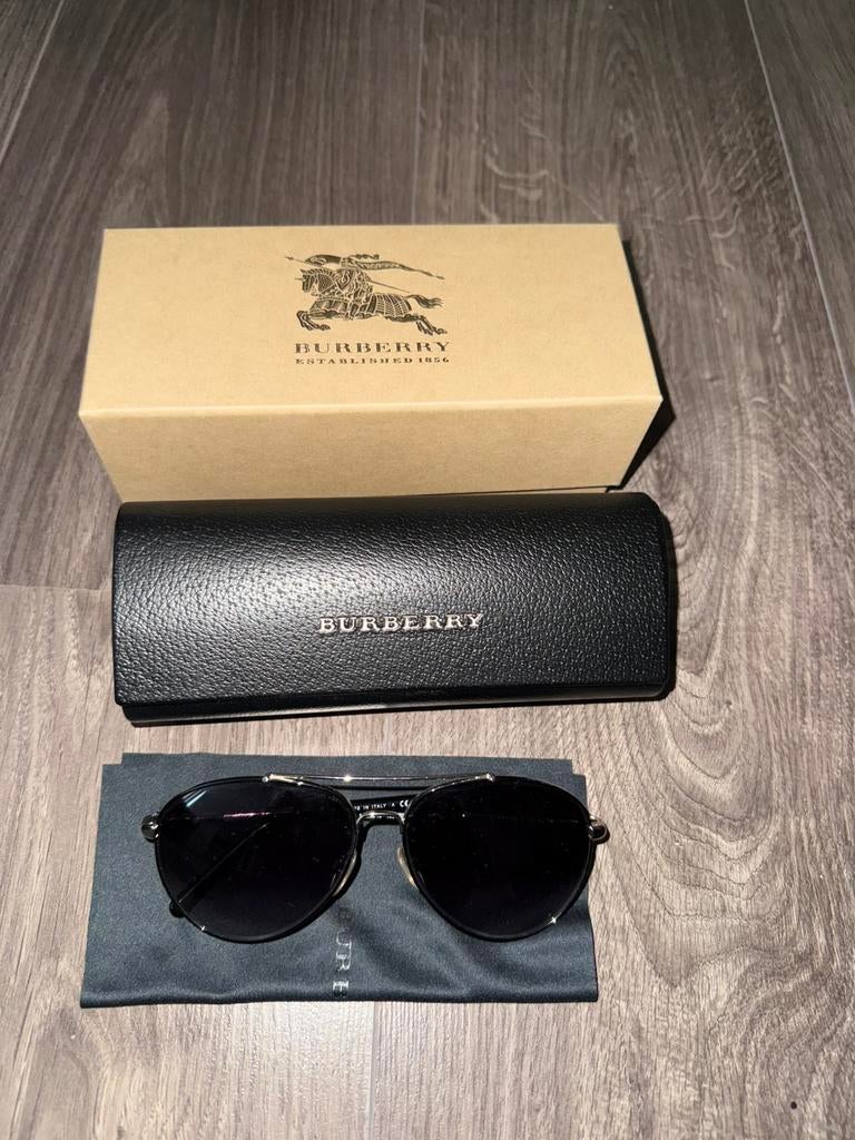 Zonnebril dames Burberry’s, Ophalen of Verzenden, Zo goed als nieuw, Overige merken