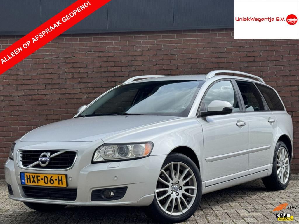 Volvo V50 2.5 T5 AWD MOMENTUM | LIMITED EDITION! | TREKHAAK!, Auto's, Volvo, Bedrijf, Te koop, V50, 4x4, ABS, Airbags, Airconditioning