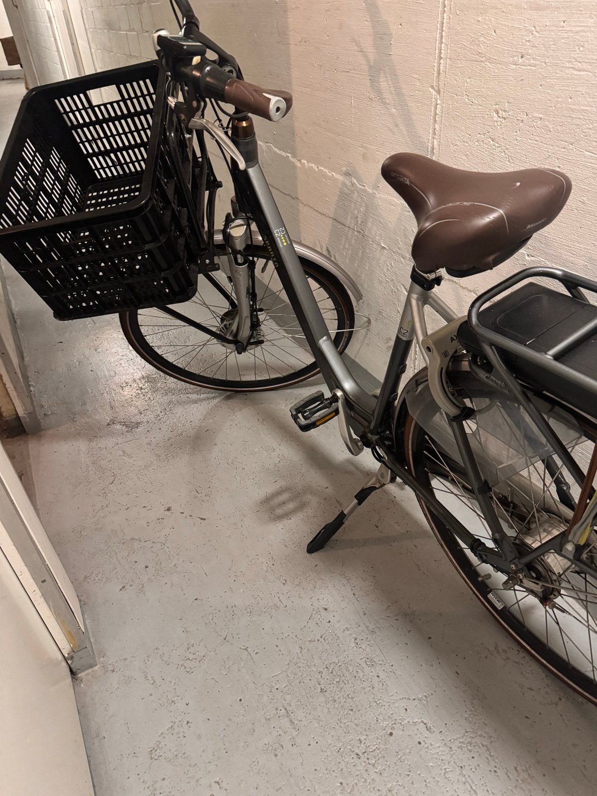 Sparta C2 Emotion E-bike met mand en achterdrager, Ophalen, Sparta, Gebruikt, 51 tot 55 cm