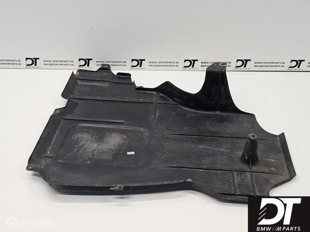 Bodemplaat BMW 3-serie E46 51718218120, Gebruikt, Ophalen of Verzenden