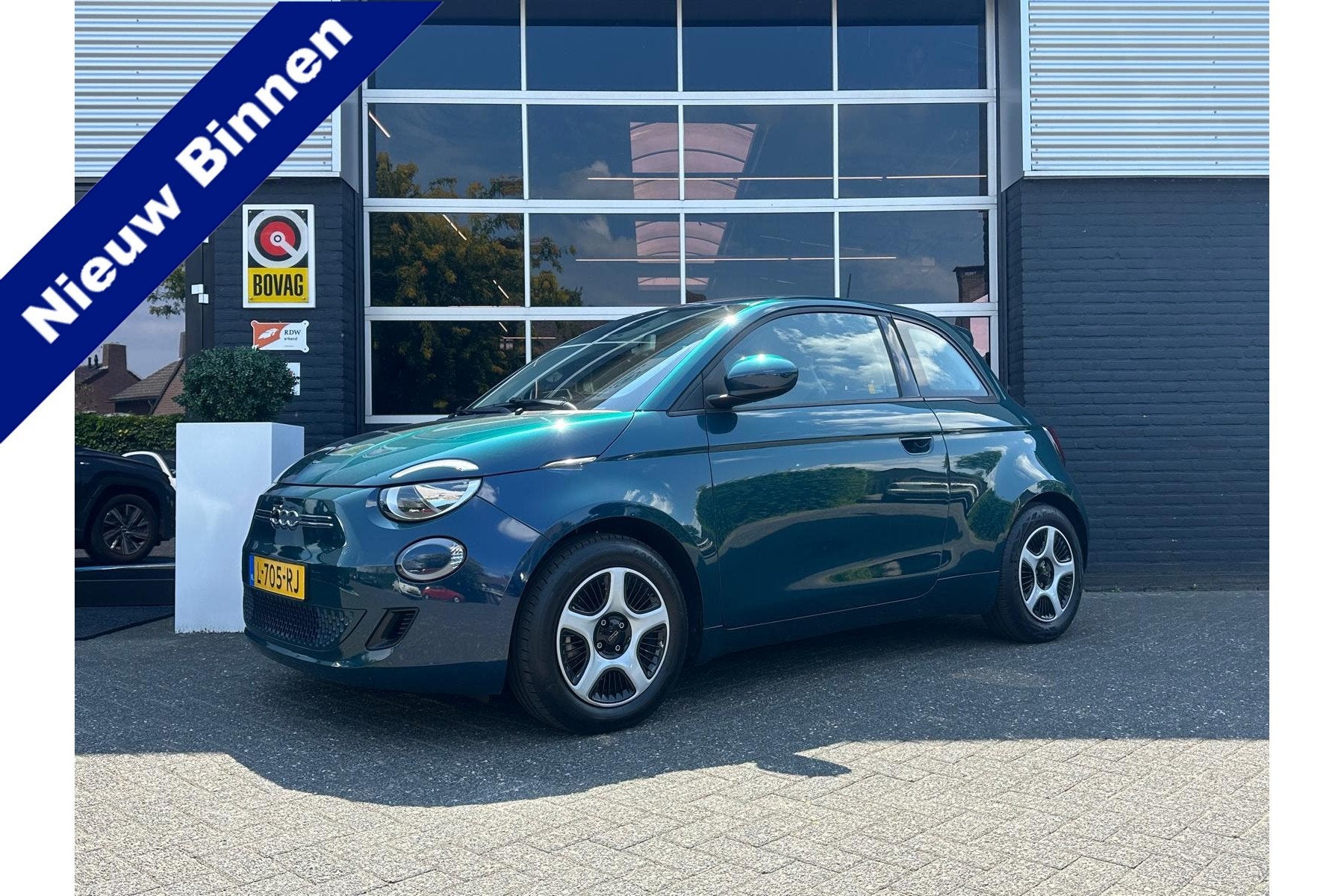 Fiat 500E 3+1 Passion 42 kWh Automaat, Navi, CarPlay, Cruise, Auto's, Fiat, Bedrijf, Te koop, 500E, ABS, Airbags, Airconditioning