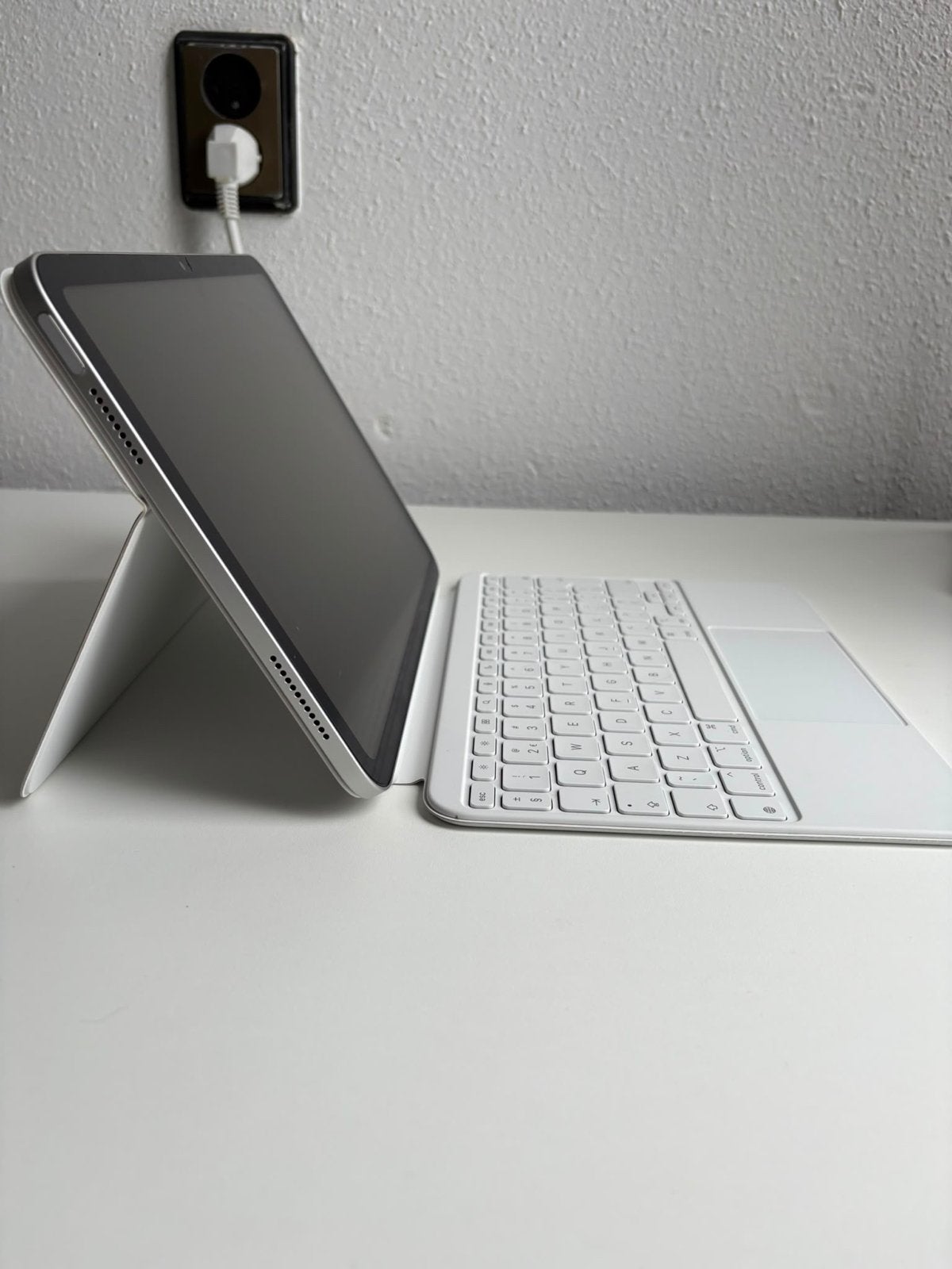 Apple Magic Keyboard Folio voor iPad 10e generatie, Computers en Software, Ophalen, Zo goed als nieuw