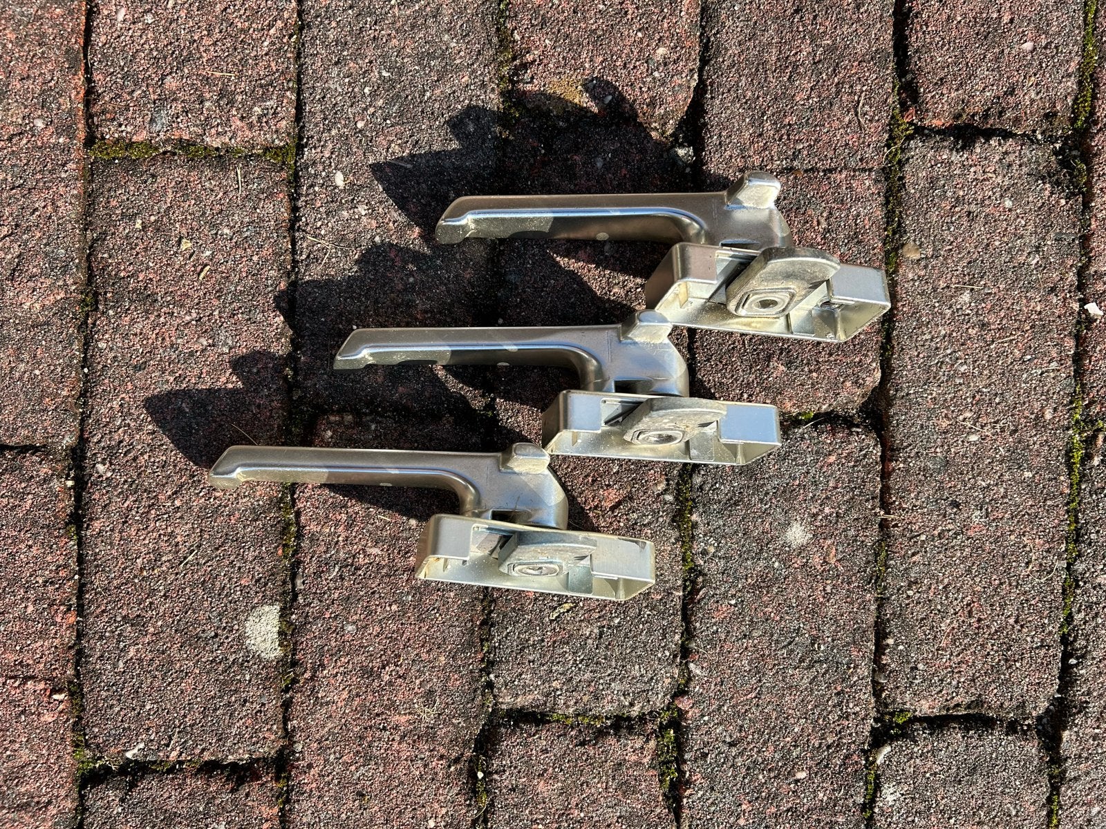 Axa raamsluiting met nok en 2 sluitkommen, Ophalen, Gebruikt, Overige materialen, Overige typen