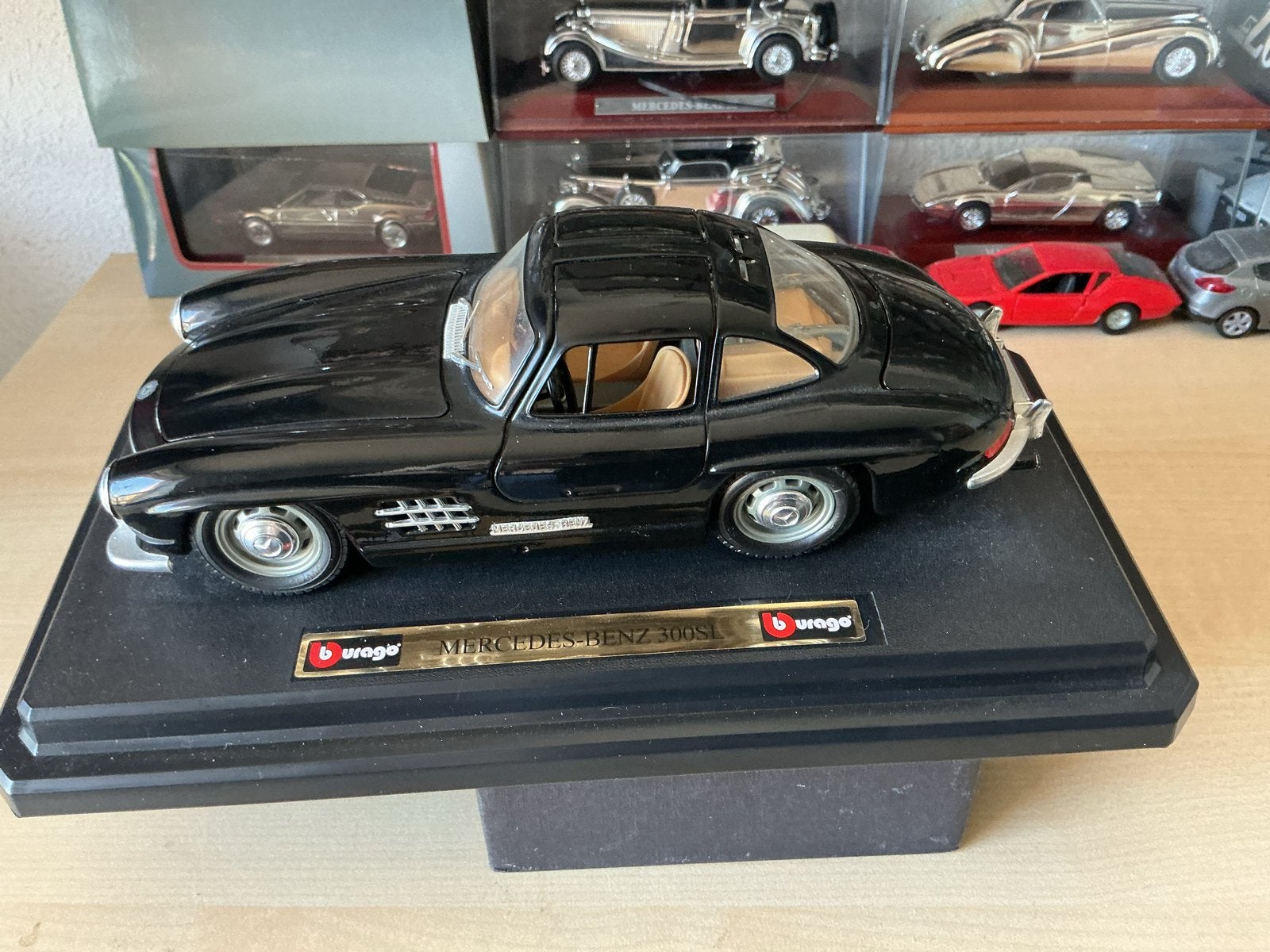 Burago Mercedes-Benz 300SL 1:24 - Nieuwstaat, Ophalen, Zo goed als nieuw, Auto, Overige merken