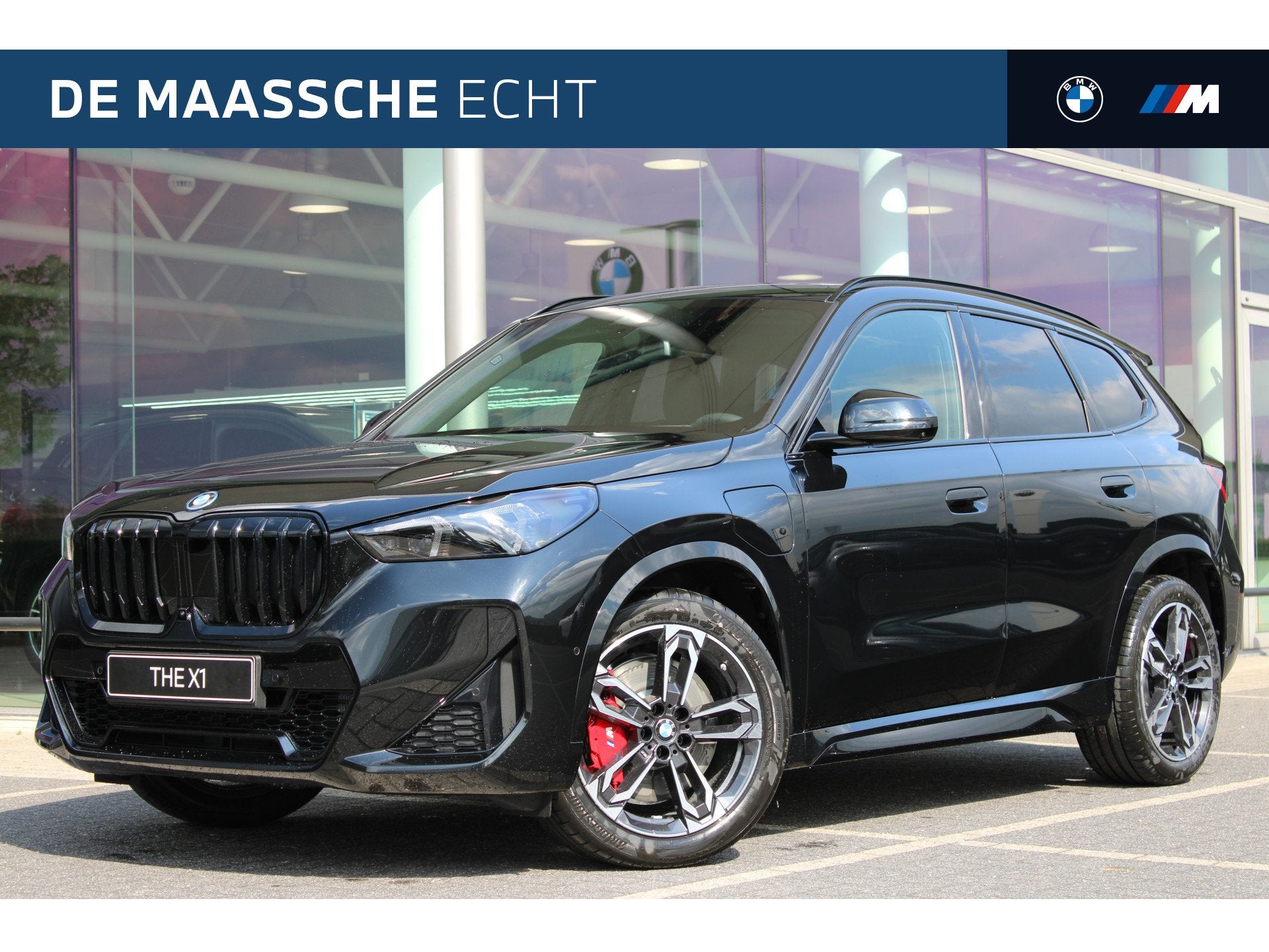 BMW X1 xDrive25e M Sport Automaat / Panoramadak / Trekhaak /, Auto's, Stoelverwarming, Zwart, Zwart, Bedrijf