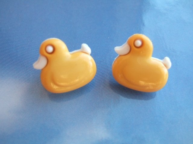 HALVE PRIJS ~ Leuk knoopje van een geel badeendje ~ 14 mm, -, -, Nieuw, Ophalen of Verzenden