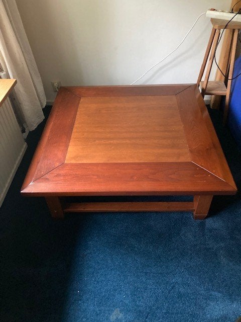 Salontafel vierkant notenhout - zo goed als nieuw, Huis en Inrichting, Ophalen, 50 tot 100 cm, Vierkant, 50 tot 100 cm
