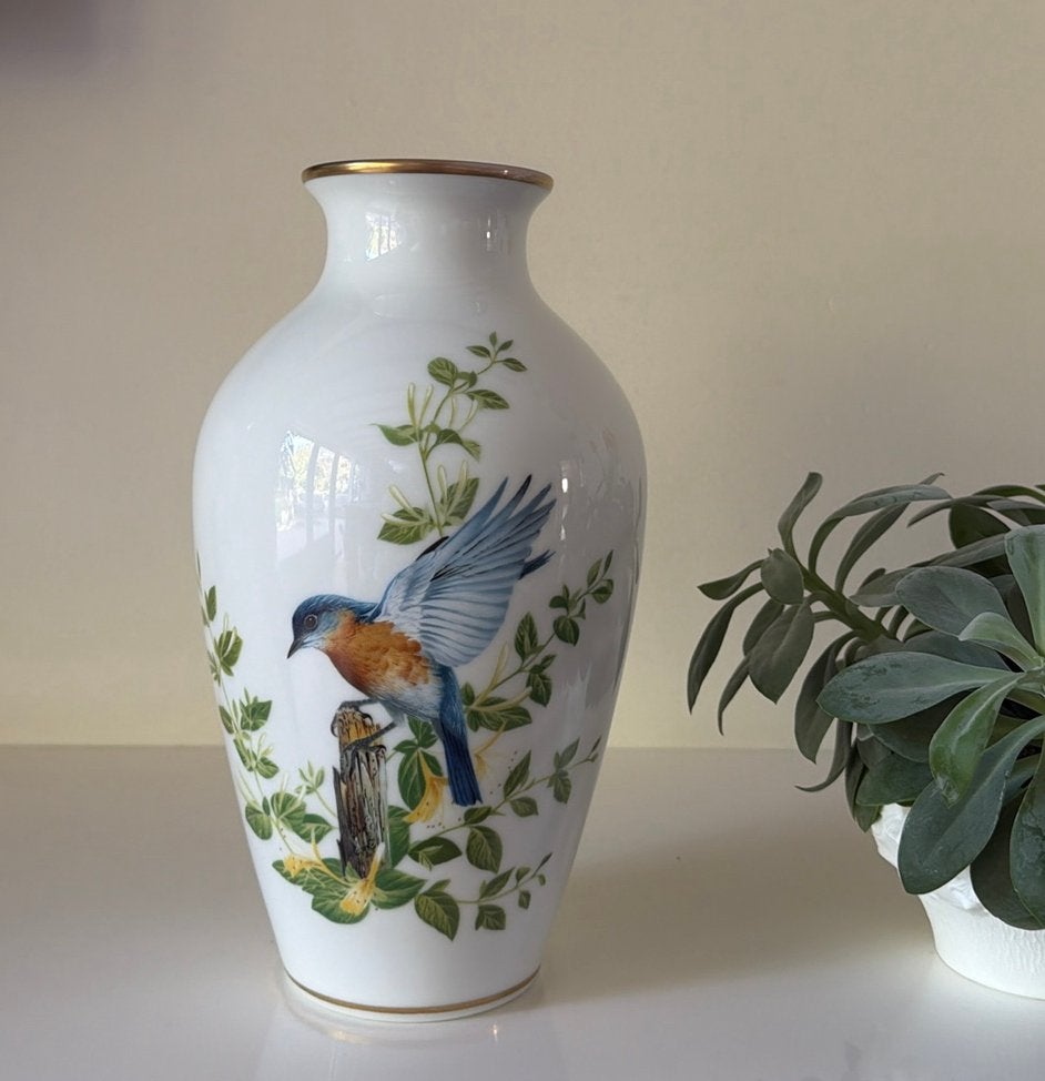 The bluebirds of summer Franklin Mint vaas, 29 cm, Meerkleurig, Handgemaakt, Ophalen of Verzenden