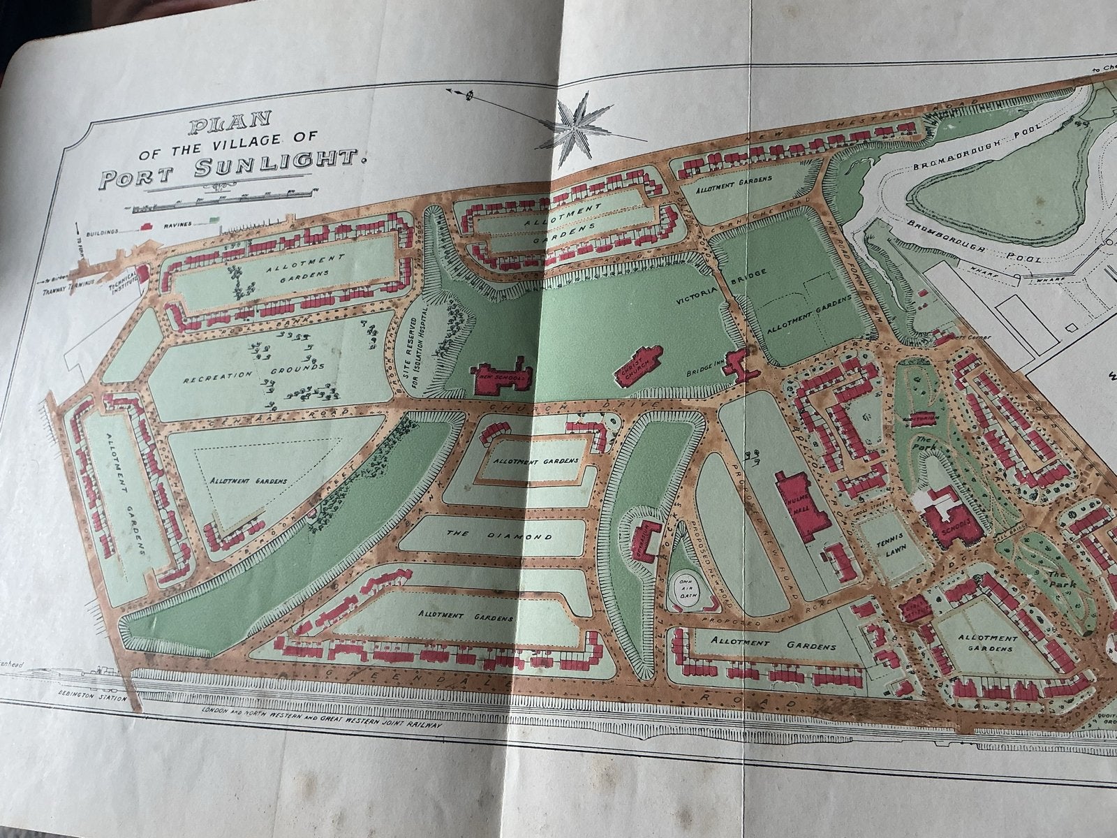 Souvenir van Port Sunlight - Lever Brothers 1903, Boeken, Verzenden, Gelezen, Catalogus