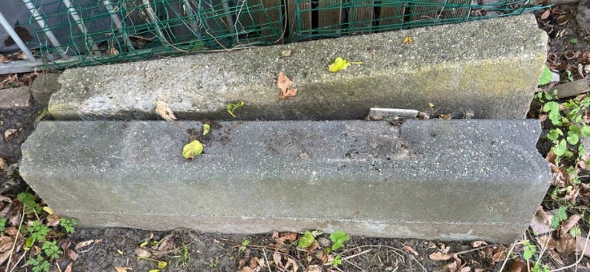 Trottoir/stoep/opsluitbanden, 3 stuks, Ophalen, Zo goed als nieuw