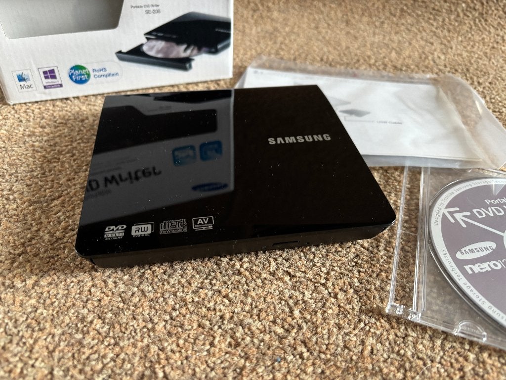 Draagbare Samsung DVD brander, Computers en Software, Optische drives, Zo goed als nieuw, Extern, Dvd, MacOS
