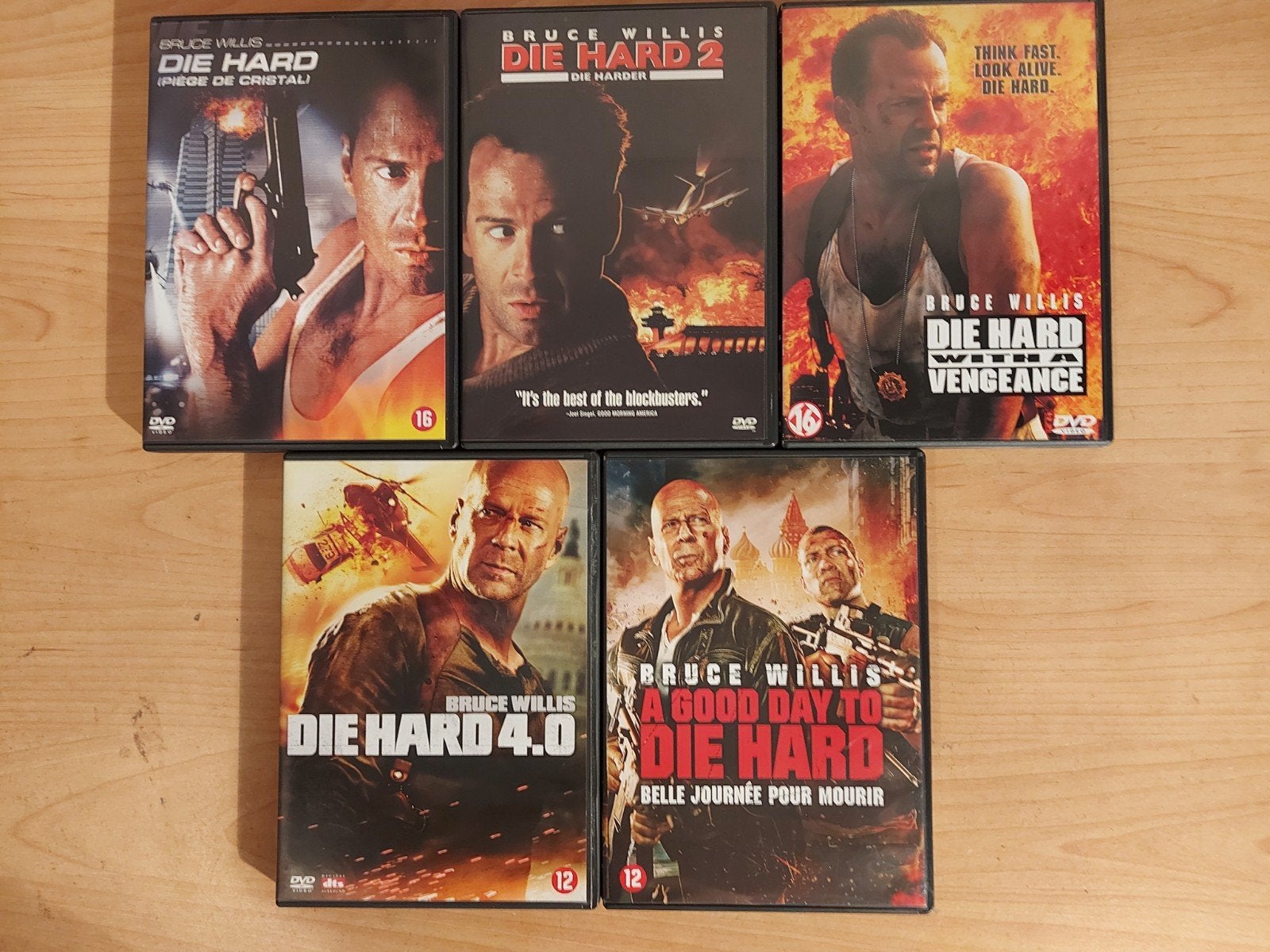 Die Hard deel  1,2,3,4,5 SET Bruce Willis nu 10 samen, Alle leeftijden, Ophalen of Verzenden, Zo goed als nieuw