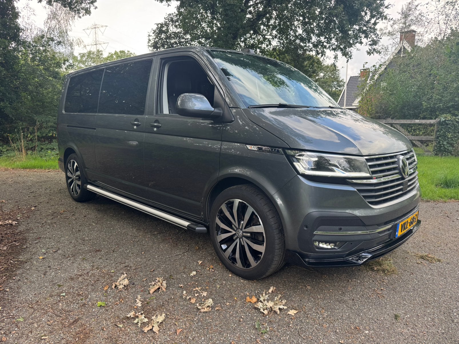 Foto 4 van Volkswagen T6.1 Bulli 204PK 4Motion | Zeer compleet | DC