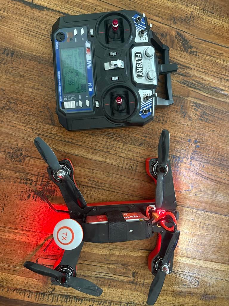 Flysky FS-i6 met drone - Zo goed als nieuw, 100 tot 1000 meter, Overige merken, Thrifter, 15 tot 30 minuten