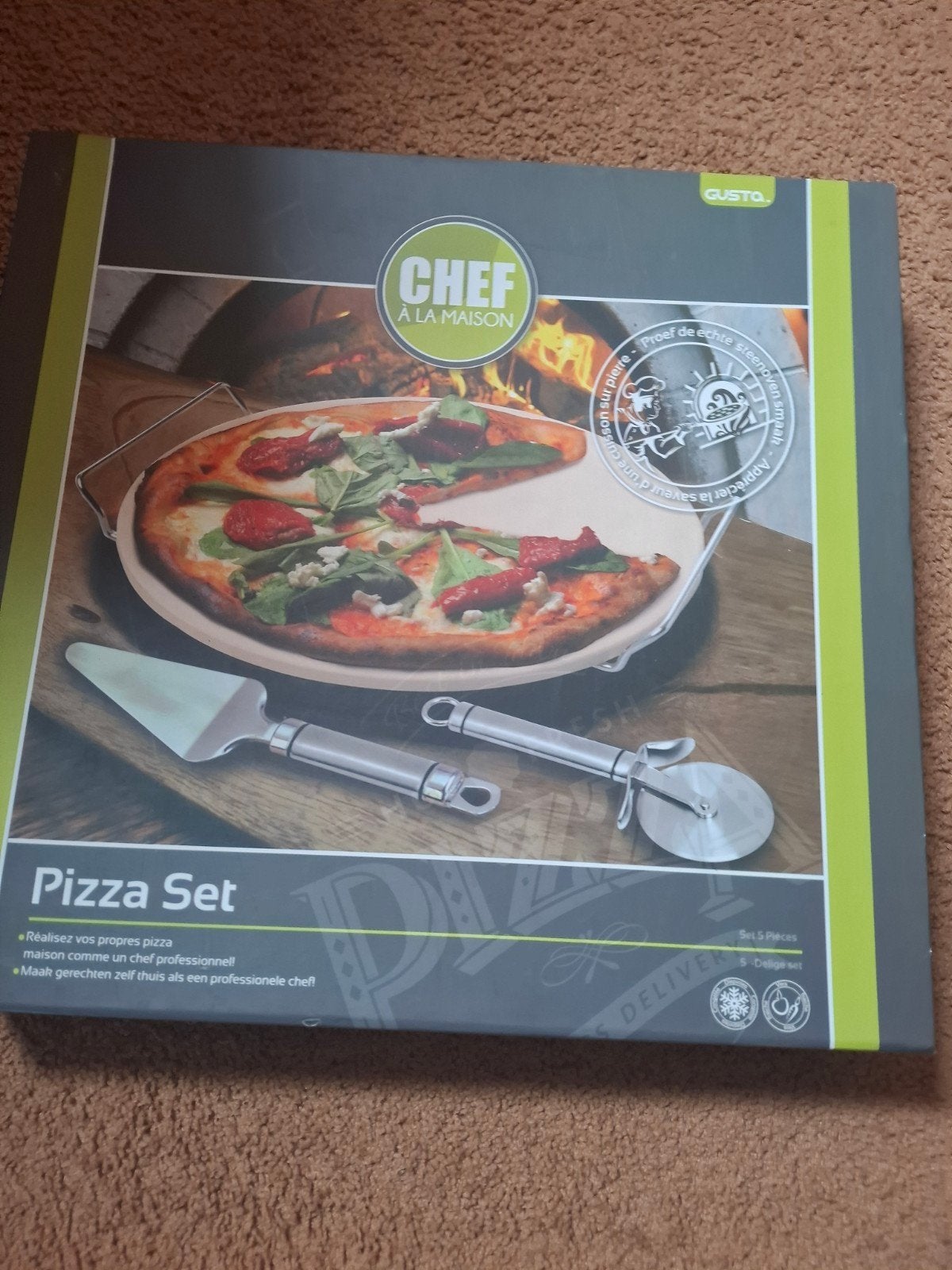 Gusto Pizza Set - Pizzasteen, schep en snijder, Overige typen, Nieuw, Ophalen of Verzenden, Steen/keramiek