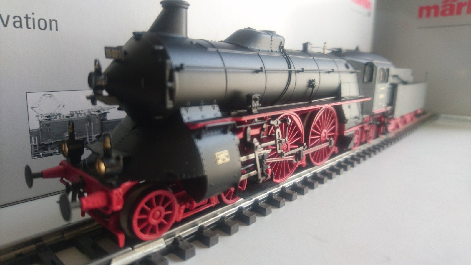 Marklin  Sneltrein-stoomloc BR 15 001 DRG  Mfx+Geluid  37016, Ophalen, Wisselstroom, Locomotief, Zo goed als nieuw