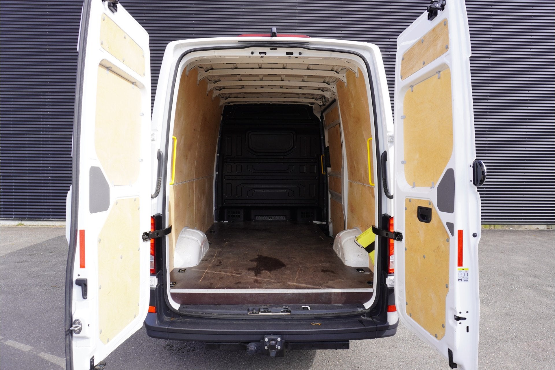 Volkswagen Crafter 177pk Automaat 4x4 L3H3/L2H2 4Motion Appl, Auto's, Bestelauto's, Automaat, Gebruikt, Euro 6, Volkswagen