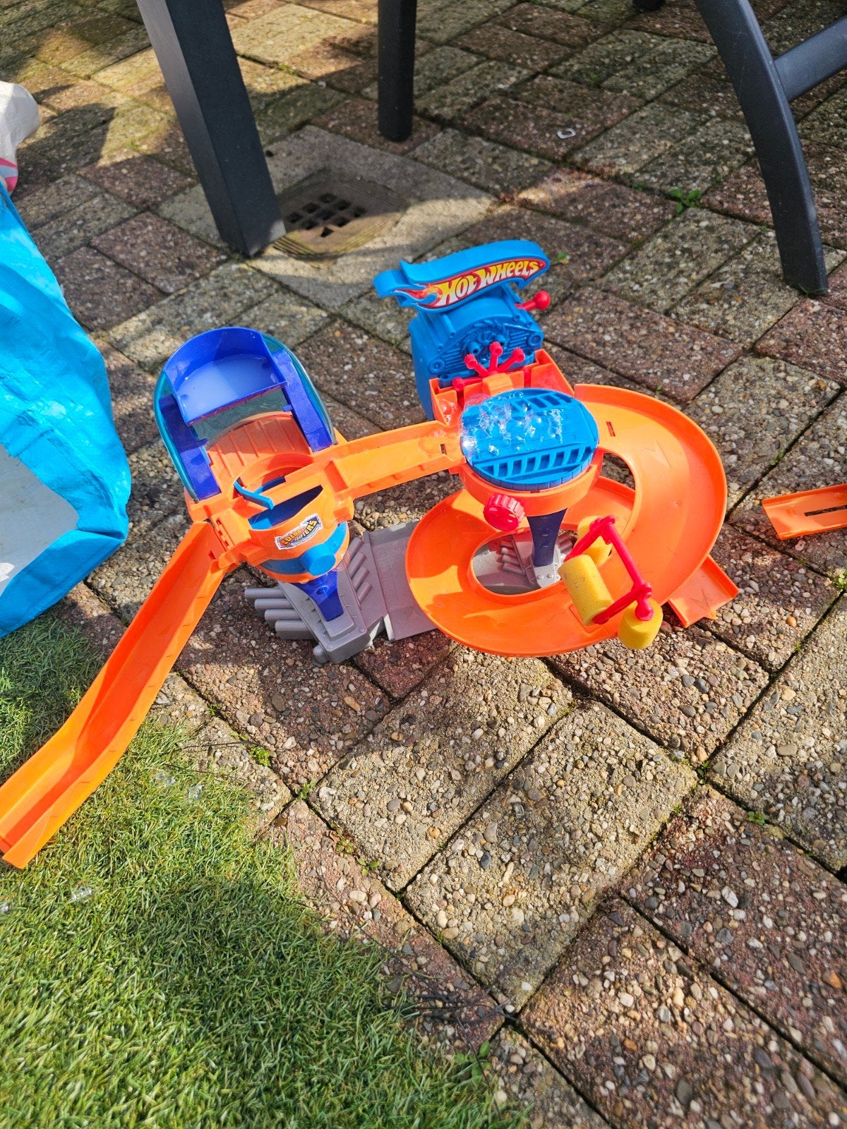 2 verschillende Hot Wheels tracks, Racebaan, Zelf te bouwen, Ophalen of Verzenden, Zo goed als nieuw