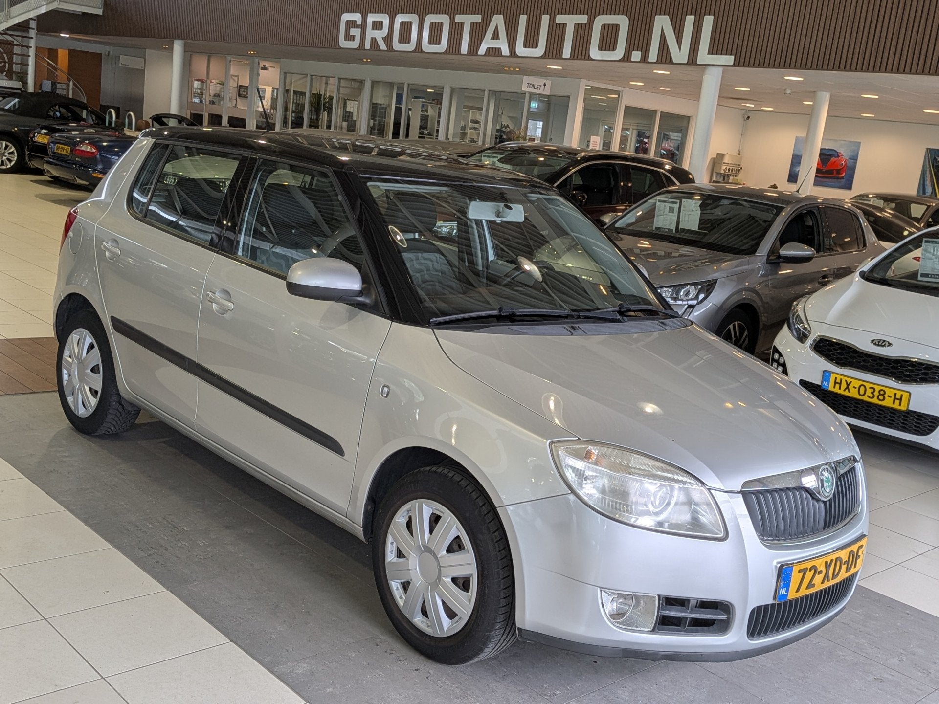 Skoda Fabia 1.4-16V Ambiente Airco, Cruise Control, Trekhaak, Voorwielaandrijving, 4 cilinders, Origineel Nederlands, Bedrijf