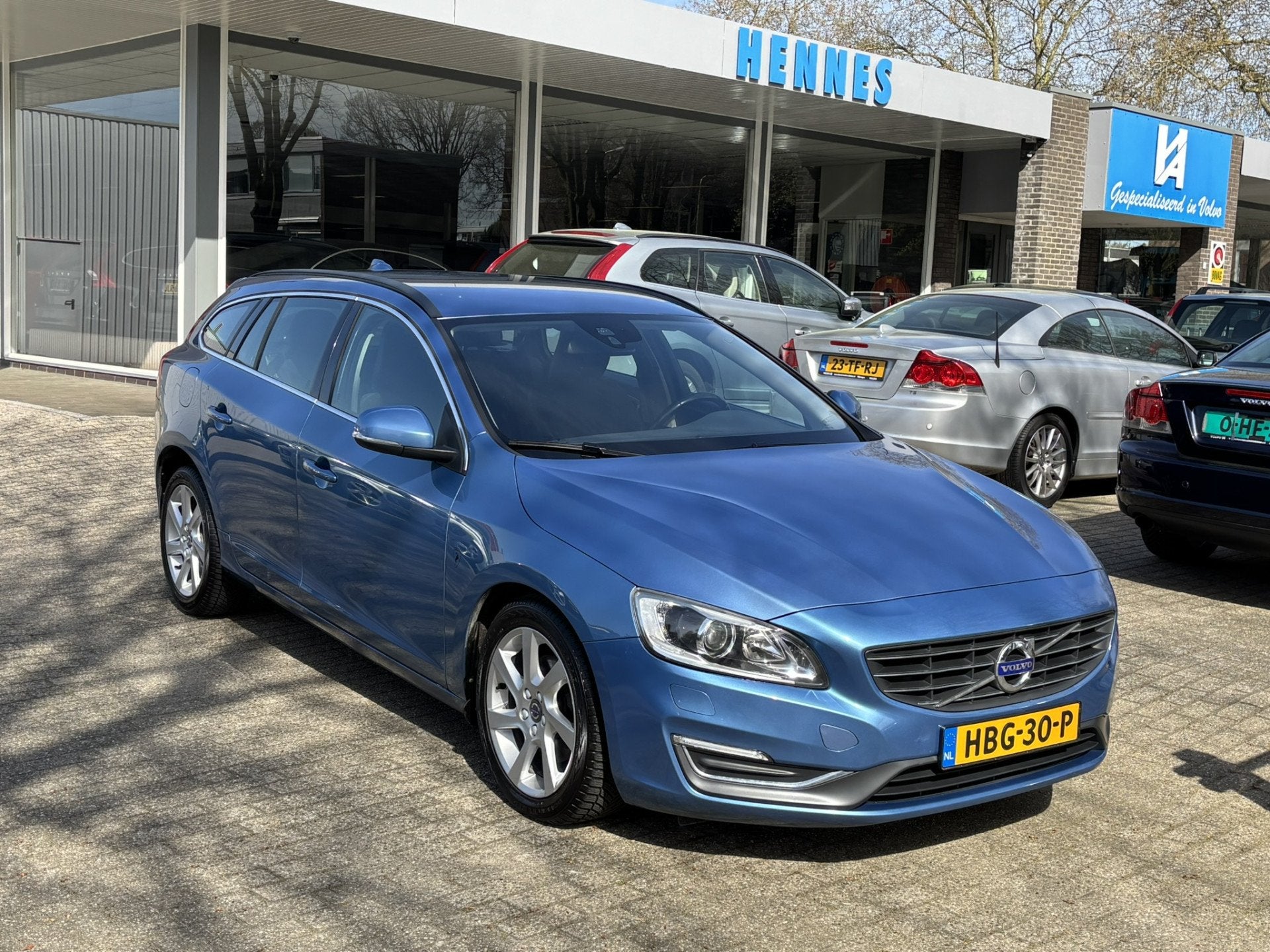 Volvo V60 2.0 T5 213pk 5 Cilinder Aut Xenon (bj 2014), Auto's, Automaat, Euro 5, Stof, 213 pk
