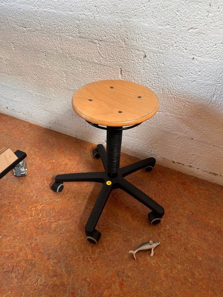 Taboeret kruk, Gebruikt, Bruin, Kinderopvang, Vijf, Zes of meer stoelen