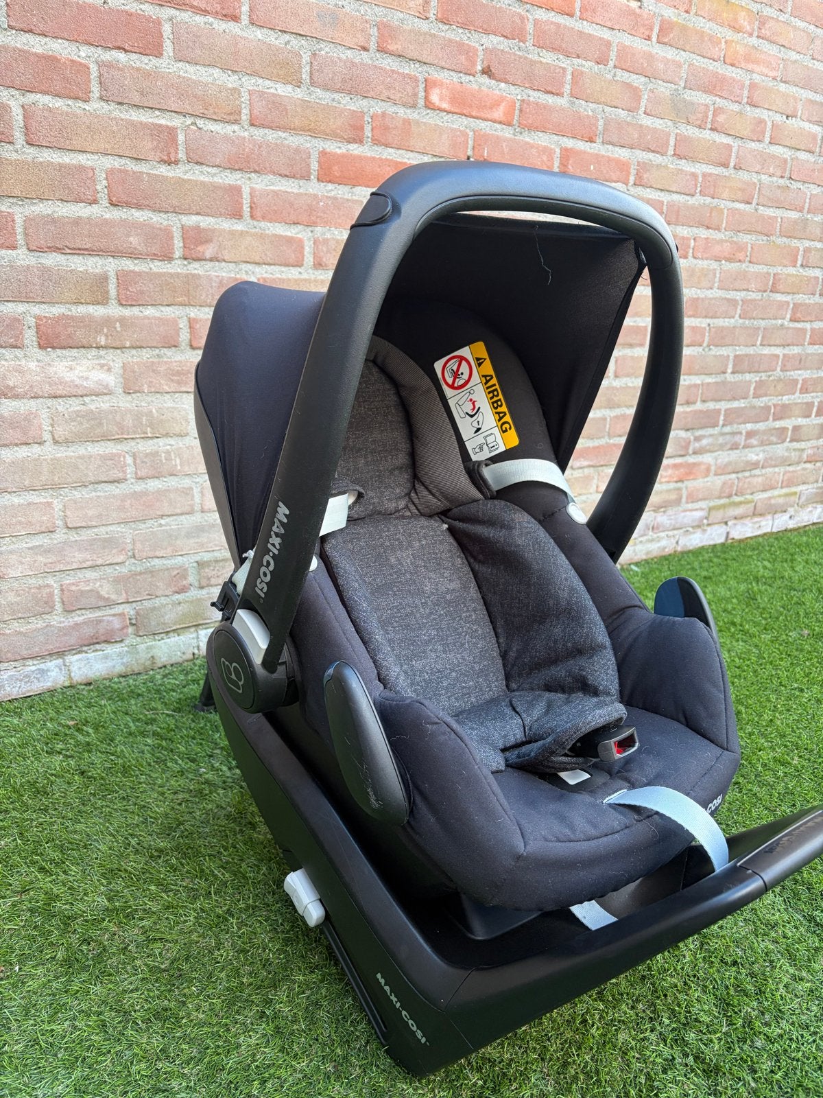 Maxi Cosi met Isofix en autospiegel (dier/rookvrij), Ophalen, Gebruikt, Isofix, 0 t/m 13 kg