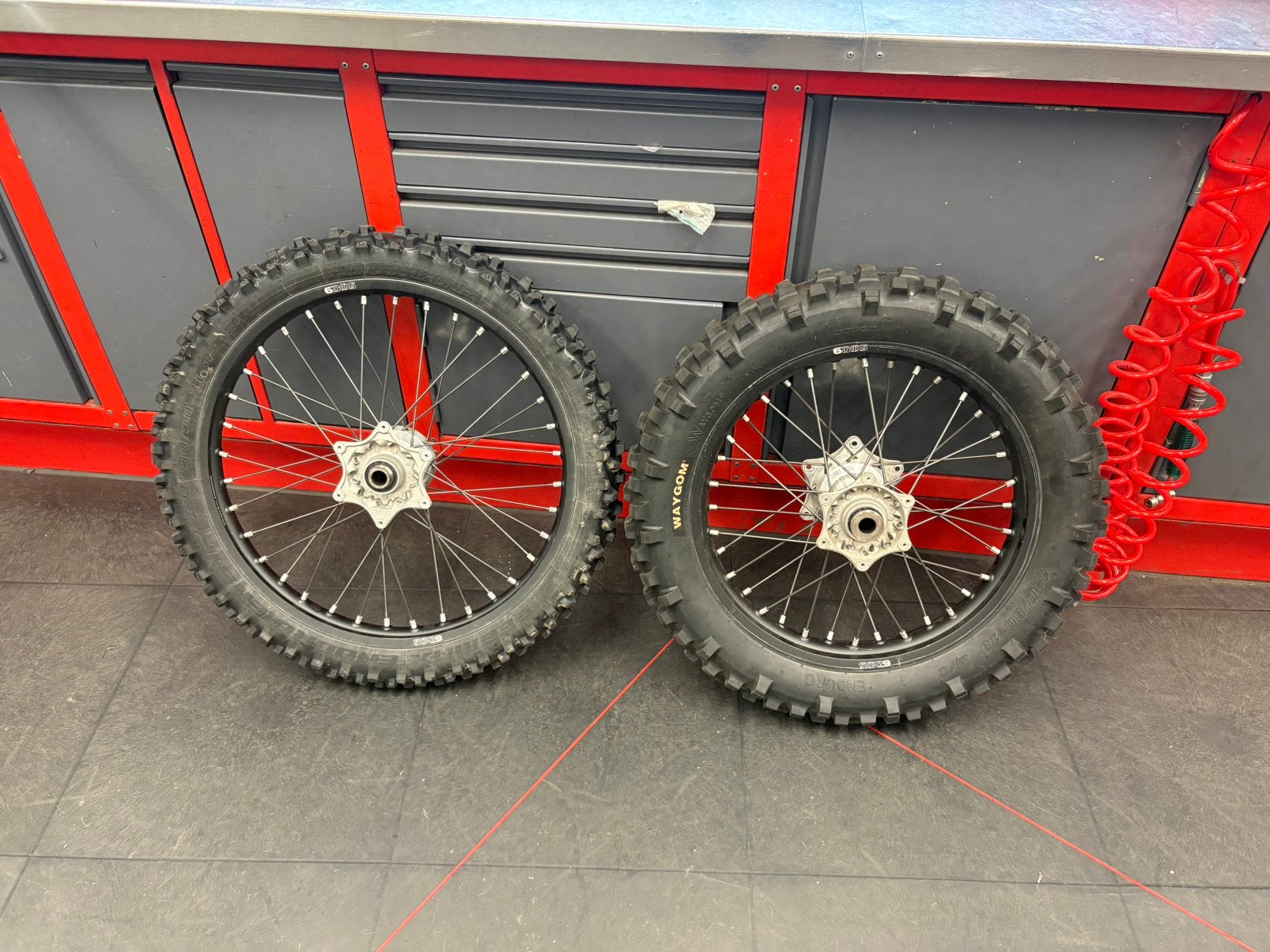 KTM Wielset 2024 350 EXC Six Days met BIB Mousse, Motoren, Ophalen