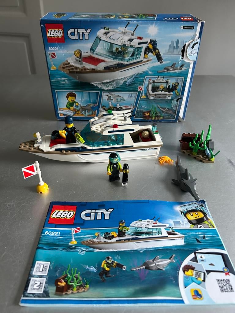Lego City 60221 Duikjacht - Compleet met boekje en doos, Ophalen of Verzenden, Zo goed als nieuw, Complete set, Lego