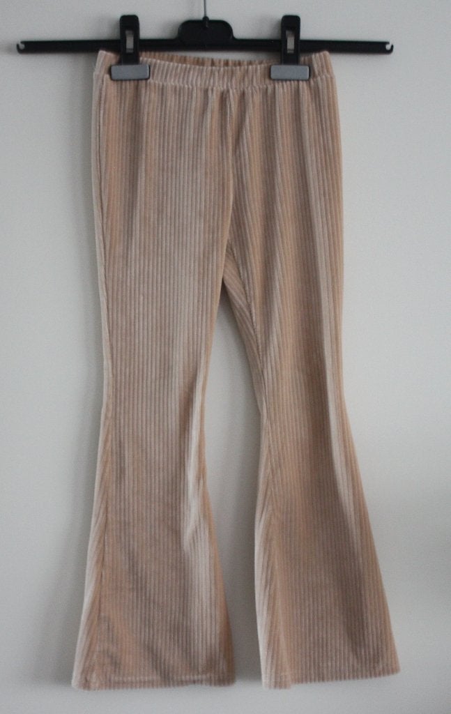 beige rib broek maat 116, Kinderen en Baby's, Kinderkleding | Maat 116, Ophalen of Verzenden, Gebruikt, Meisje, Broek