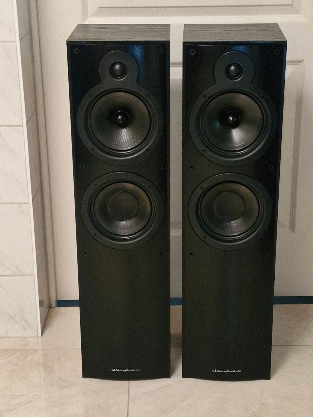 Wharfedale Crystal, Ophalen
