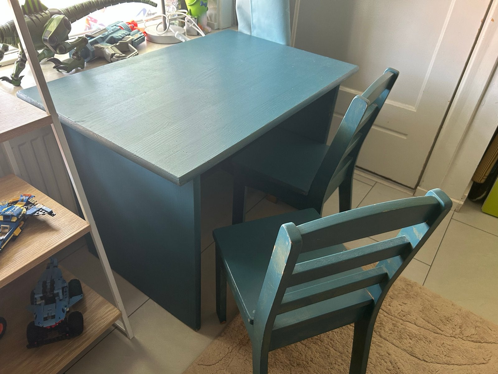 Kindertafel met 2 stoeltjes, Ophalen, Gebruikt, Tafel(s) en Stoel(en)