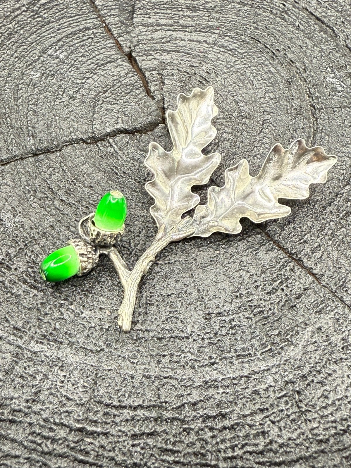 Zilveren Miniatuur Eikeltjes met Eikenblad - 925 Zilver, Ophalen of Verzenden, Zilver