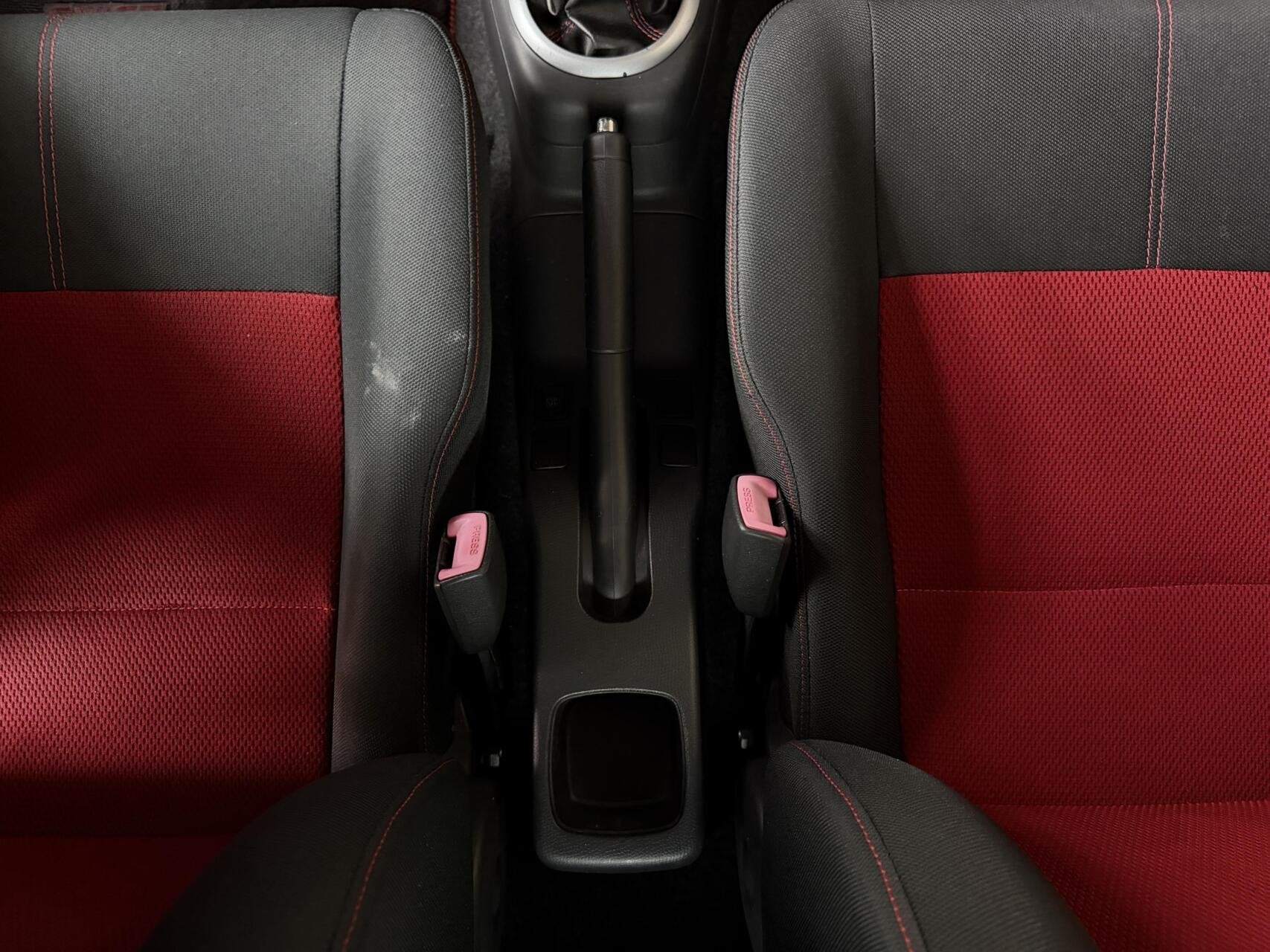 SUZUKI SWIFT 1.6 SPORT 125ch - JANTES 17" - SIÈGES SPORT - CLIMATISATION AUTOMATIQUE - DÉMARRAGE SANS CLÉ - AILERON