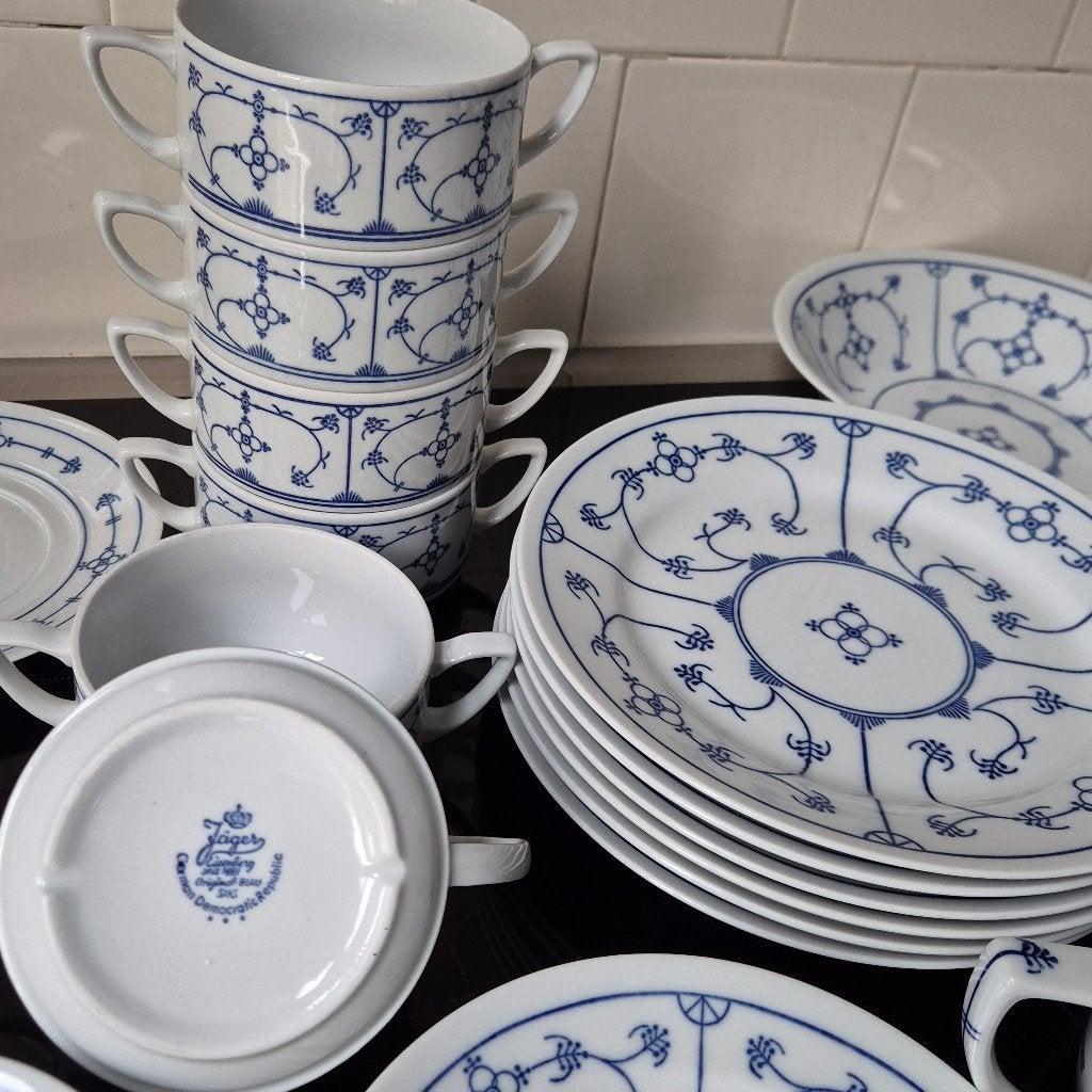 Jager Blau Saks, theepot, 3 soepkommen, kop en schotels, Ophalen, Overige typen, Zo goed als nieuw, Overige stijlen