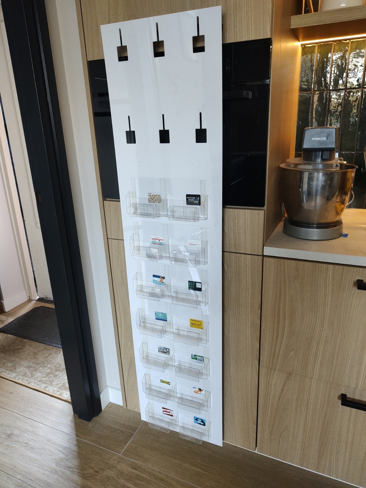 display met plastic bakjes, Ophalen, Gebruikt