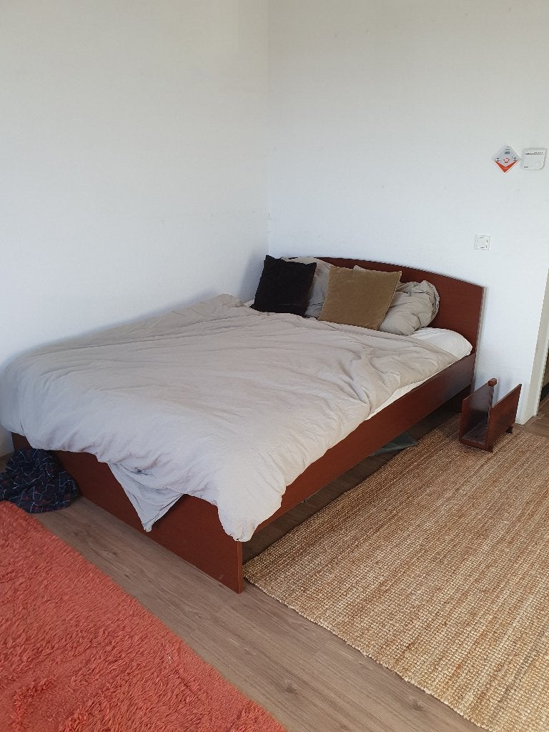 Vintage IKEA Houten Bedframe | 160cm x 200cm, Huis en Inrichting, Ophalen, Bruin, Vintage, Tweepersoons
