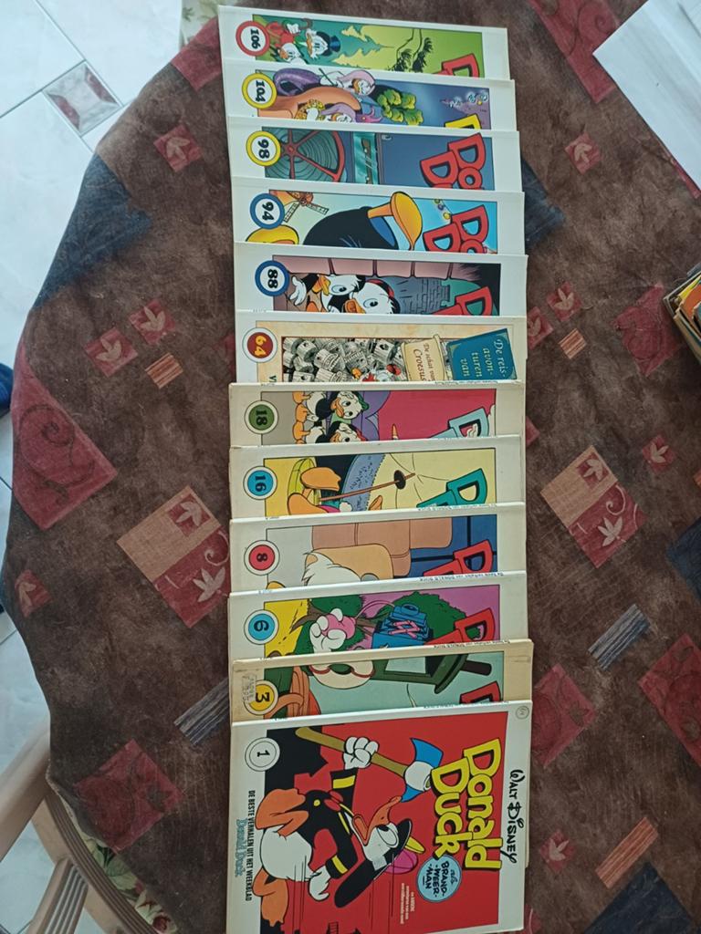 DONALD DUCK - Walt disney Stripboeken, Boeken, Stripboeken, Meerdere stripboeken, Ophalen of Verzenden, Gelezen